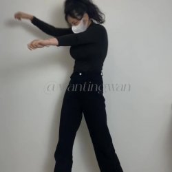 Beautiful Chinese slut fuck herself