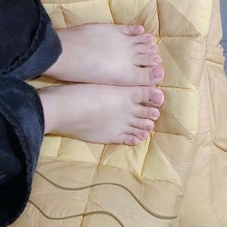 I Pay Chinese Student for showing feet Part 2