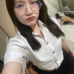 Cute Thai girl blowjob