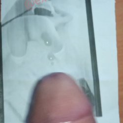 Cumshot on my twitter and erome girls